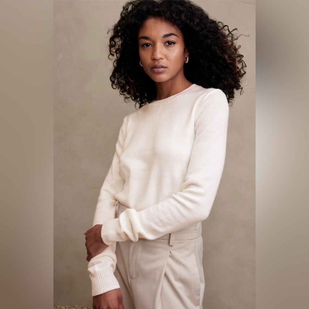 Banana Republic Oversized Lofty Crew Neck Sweater